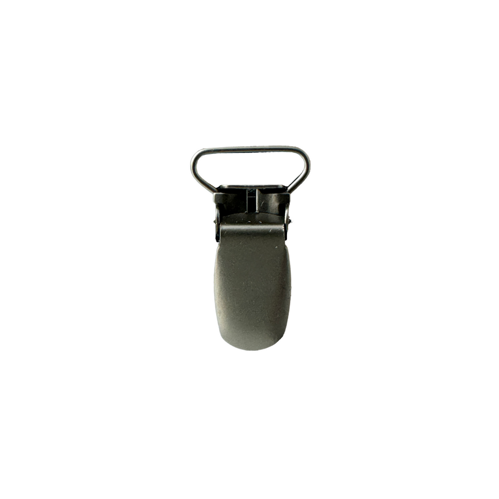 black 3/4" suspender clip from Heit's Wholesale bulk sewing supply company