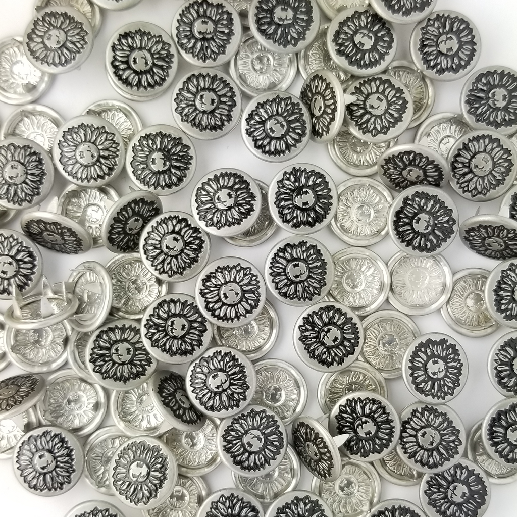 group of the sunflower size 18 novelty snaps from Heit's Wholesale bulk sewing supply company